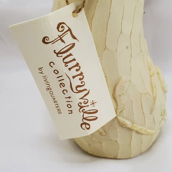 Flurryville Collection AUNT ARCTICA 8" Figurine Snowman Artist Paint Brush Box - Picture 2 of 13